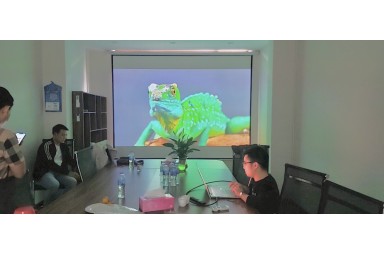 Mua máy chiếu cũ tại Hà Nội